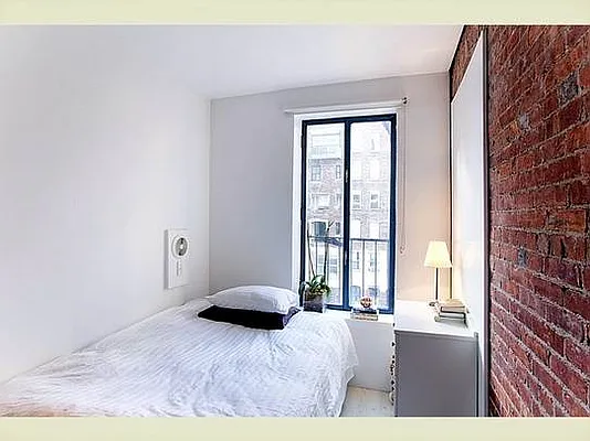 Sold by Stribling | media 9