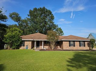 102 Rustic Ln, Carriere, MS 39426