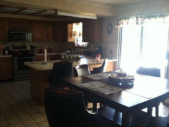 3rd image of 25 San Diego Ave