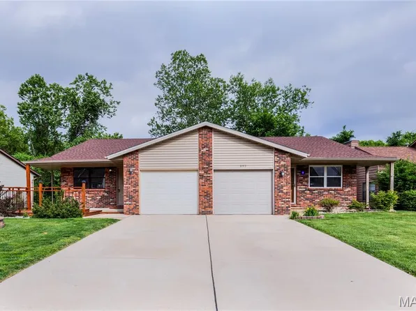 885 Lester Ave, Collinsville, IL 62234