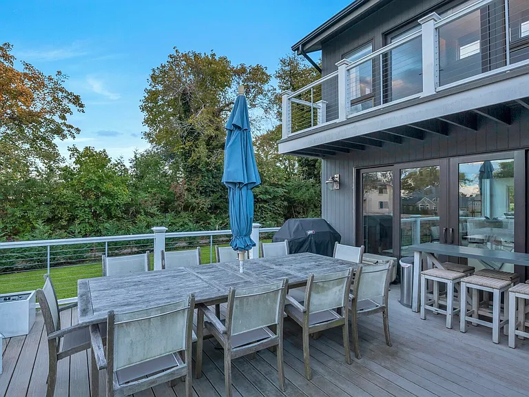 1055 Bay Home Rd — Photo 35