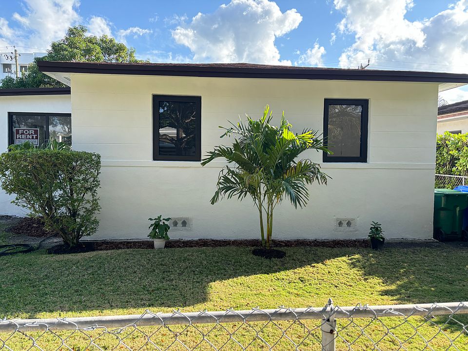 1st image of 2228 SW 26th Ln #2228