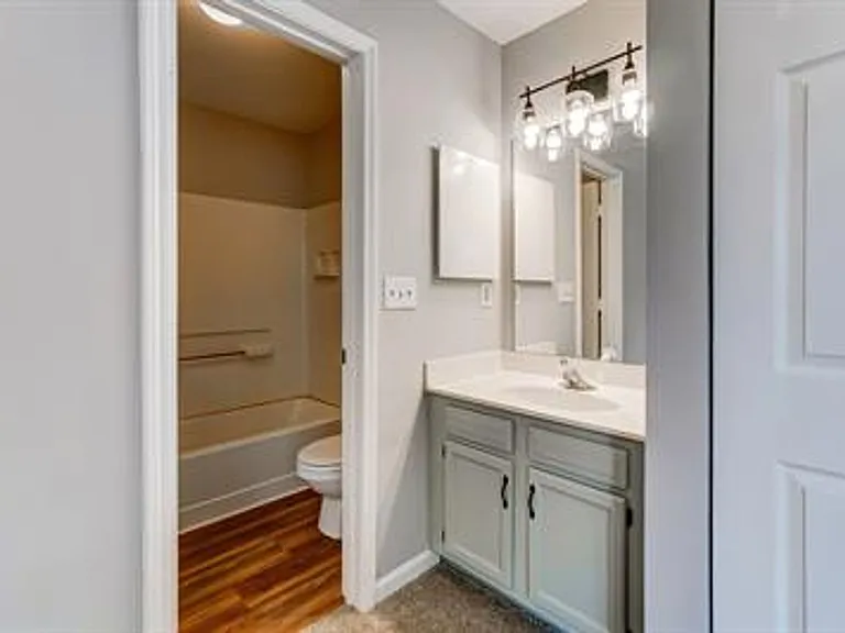 3821 Mosscroft Ln — Photo 13