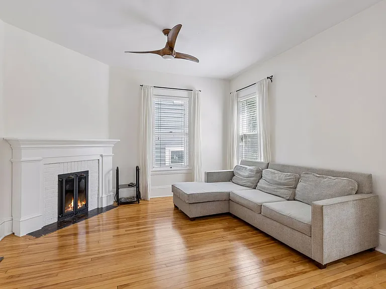 4432 Upton Ave S — Photo 4