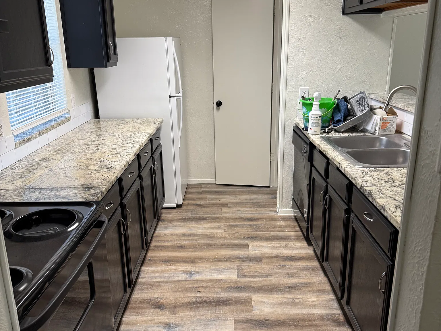 3 bed, 1200 sqft, $1,995 — Photo 4