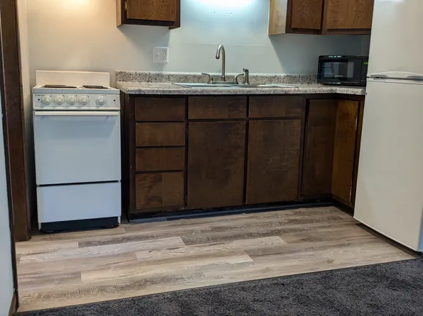 615 Lincoln St APT D, Lowell, IN 46356
