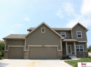 6228 N 152nd St, Omaha, NE 68116