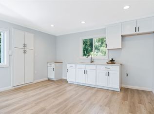 715 Devirian Pl, Altadena, CA 91001