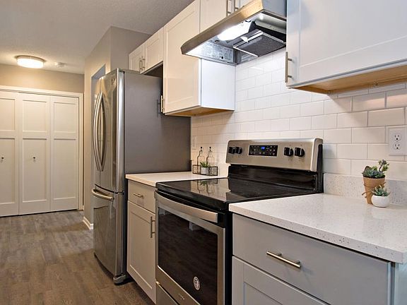 4th image of 7269 Savanna Ct