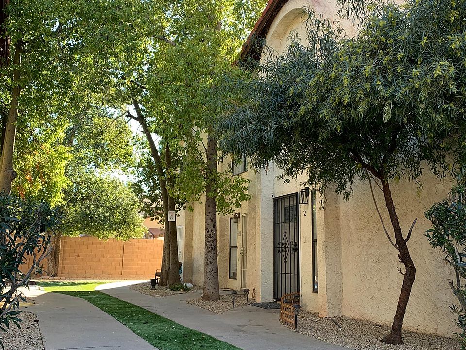 1st image of 2431 E Tracy Ln Unit 3
