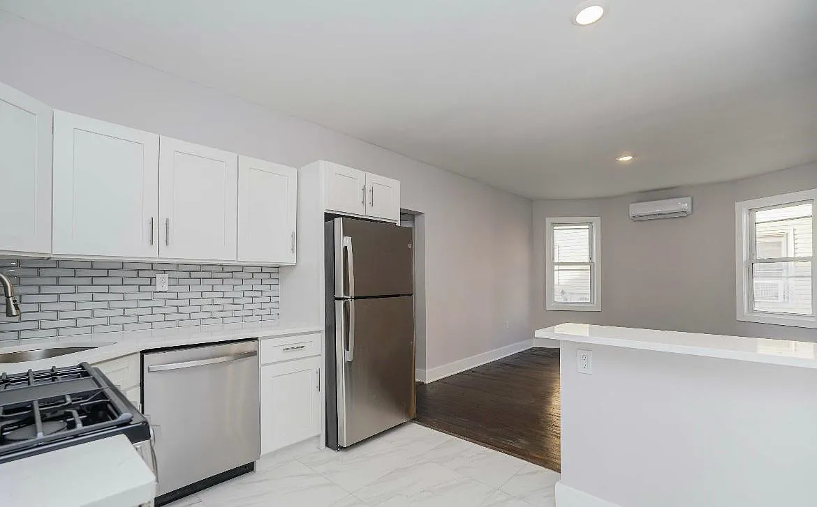 78 Maryland Ave — Photo 4