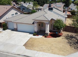 7424 N Ivanhoe Ave, Fresno, CA 93722