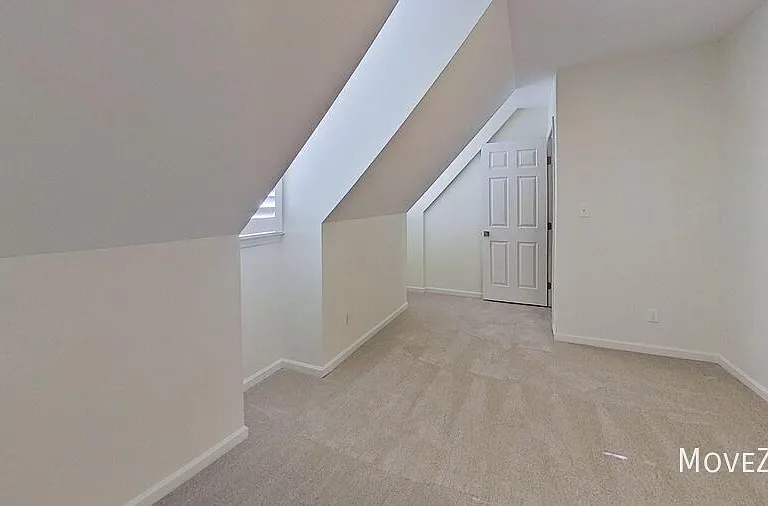1320 Dylan Heath Ct — Photo 38