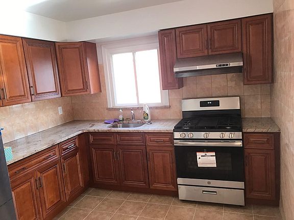 2nd image of 24315 73rd Ave #2