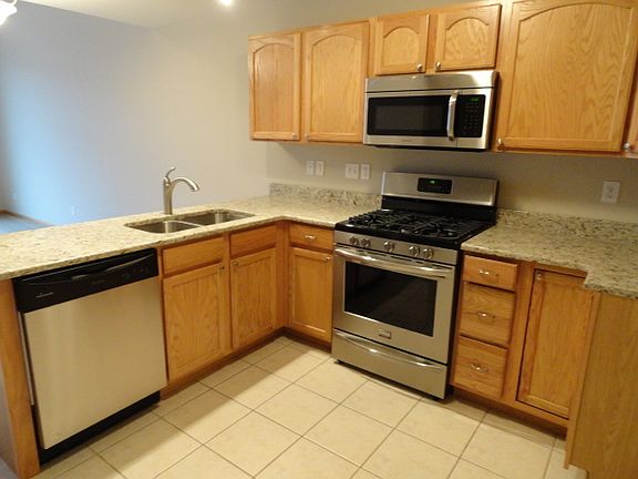 3rd image of 1197 Rose Dr #4