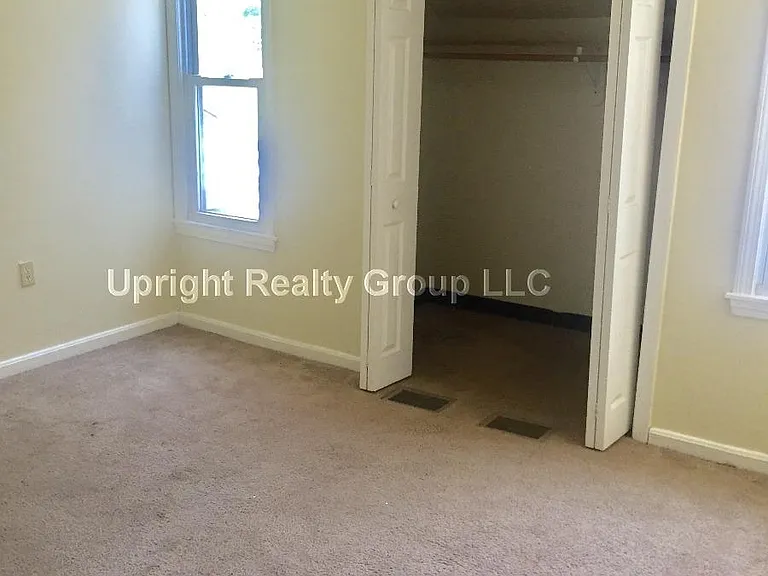 Adams Cir — Photo 4