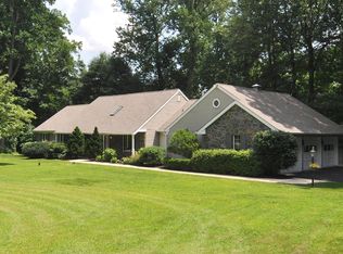 706 Fox Hunt Dr, Kennett Square, PA 19348