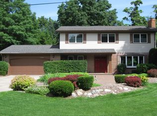 3354 W Valley View Dr, Saint Joseph, MI 49085