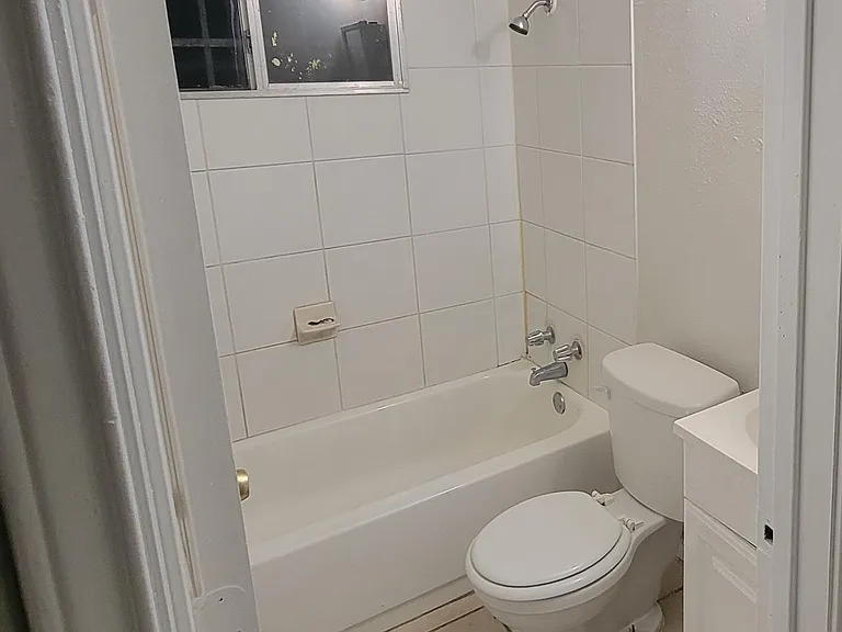 3411 Drew St #1 — Photo 2