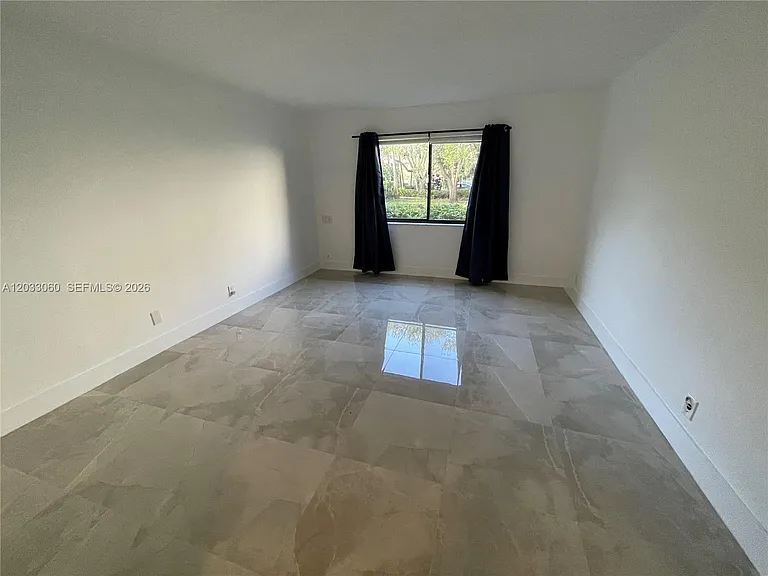 409 Lakeview Dr #104 — Photo 23