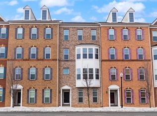 Lee Square, Manassas, VA 20110