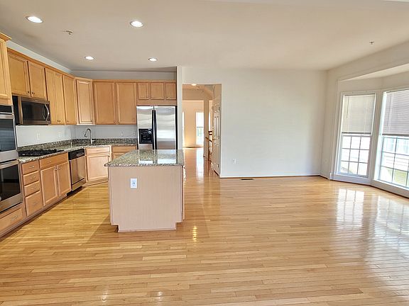 2nd image of 1509 Rutland Way