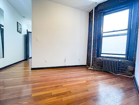 1st image of 516 14th St #42