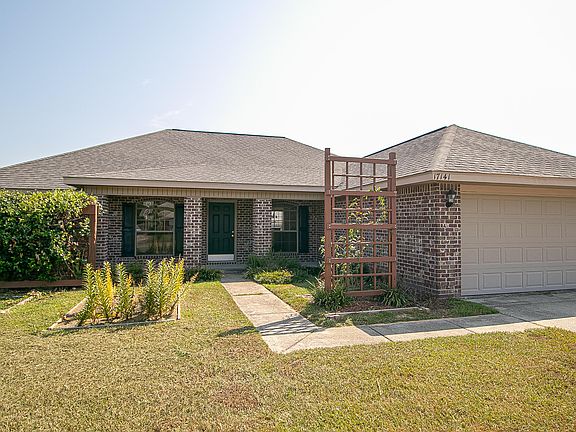 2nd image of 17141 Excalibur Cir
