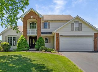 1052 Hard Rock Rd, Webster, NY 14580