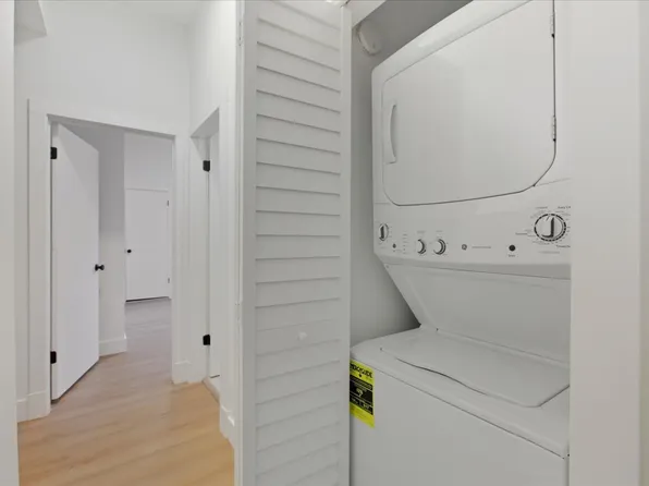 3211 W Le Moyne St Unit 1, Chicago, IL 60651