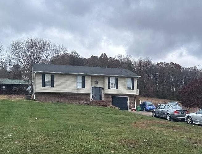 1st image of 104 Pilot Cir