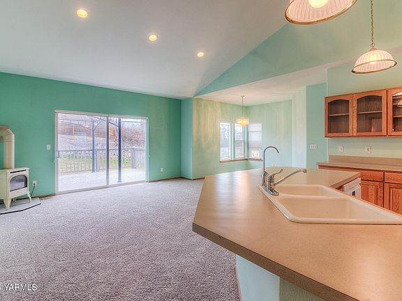 5th image of 407 Apple Way