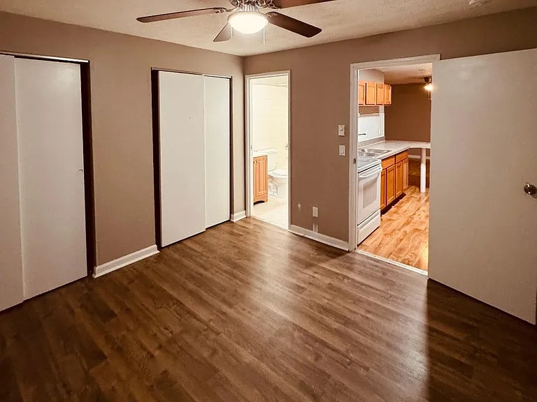 2602 Chesterfield Ct #10 — Photo 7