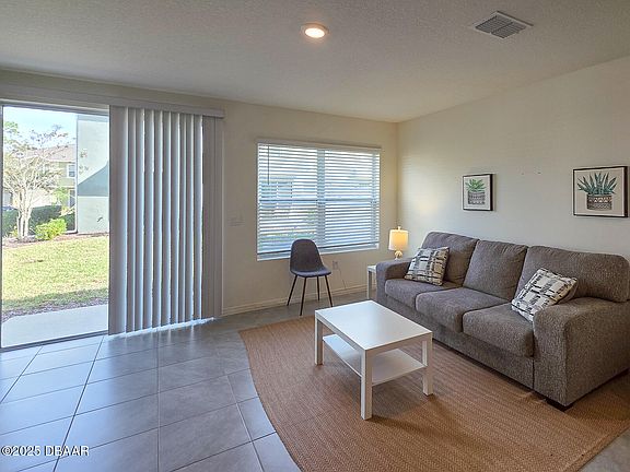 4th image of 1 Bella Lago Cir
