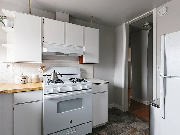5th image of 3312 E G St #B