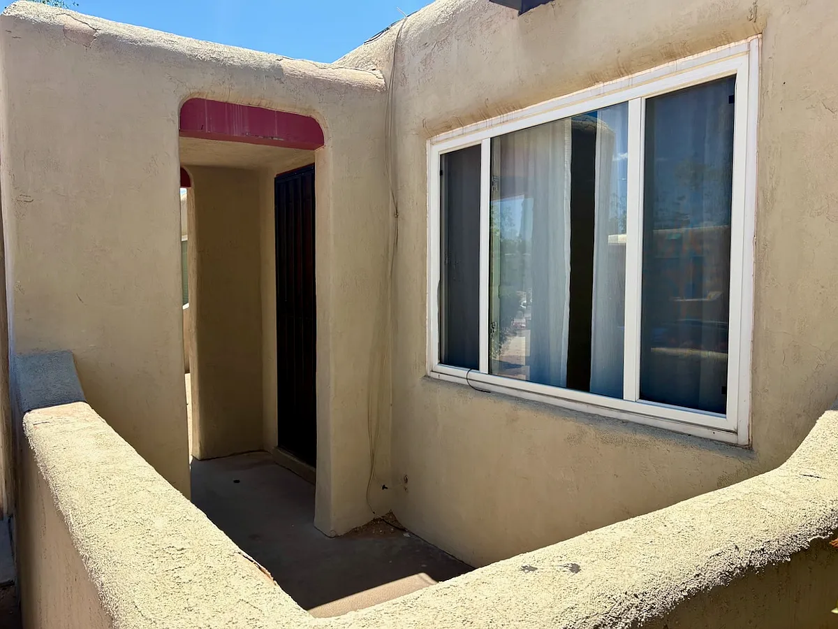 Building Photo - 3509 Vailave Seunit #B