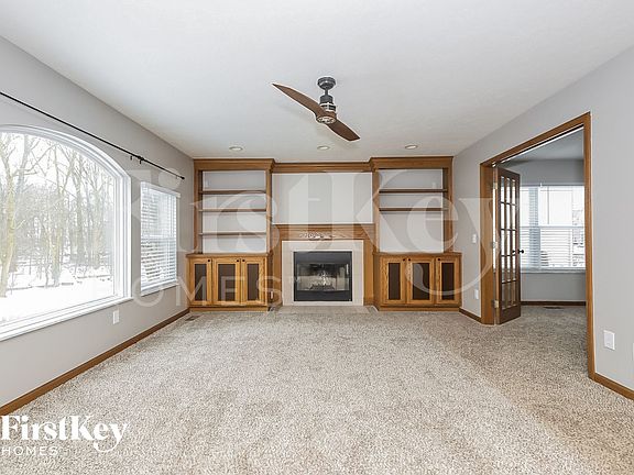 3rd image of 969 Gray Dr