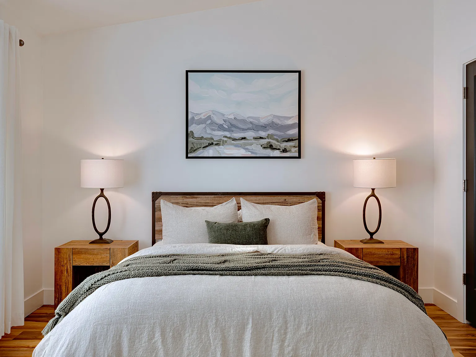 1 bed, 720 sqft, $2,400 — Photo 2