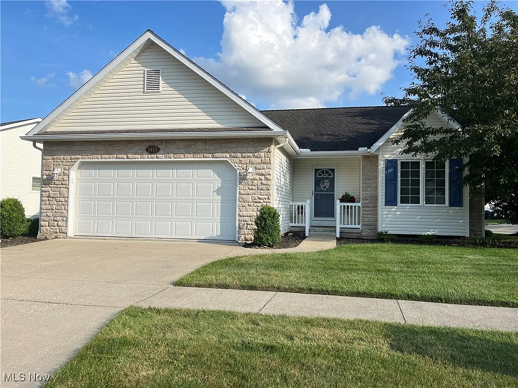 1415 Ashton Way photo 1