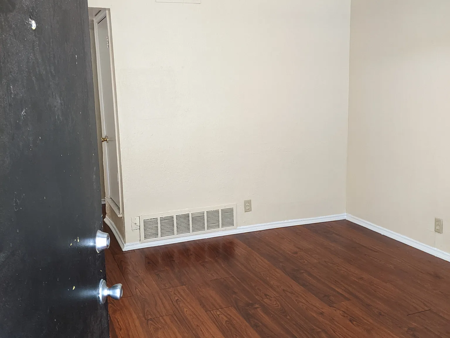 1 bed, 650 sqft, $945 — Photo 3