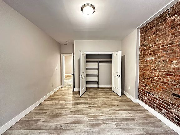 5th image of 96 Highland Ave