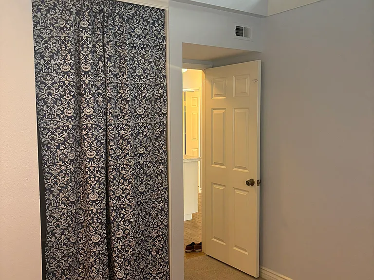 2318 Port Lerwick Pl — Photo 24