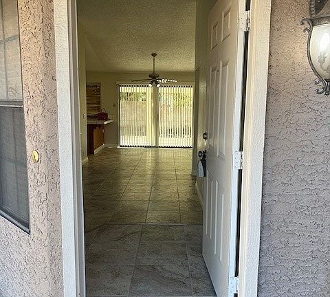 3rd image of 54 Westheimer Rd