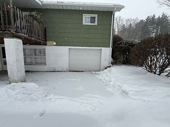 3rd image of 1620 Maine Dr #1620