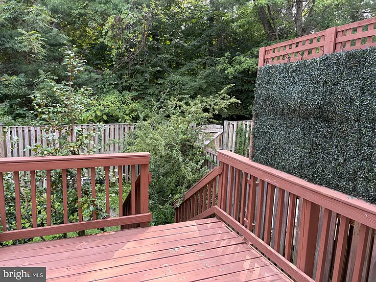 15618 Montview Dr — Photo 6