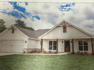 180 Benfield, Headland, AL 36345