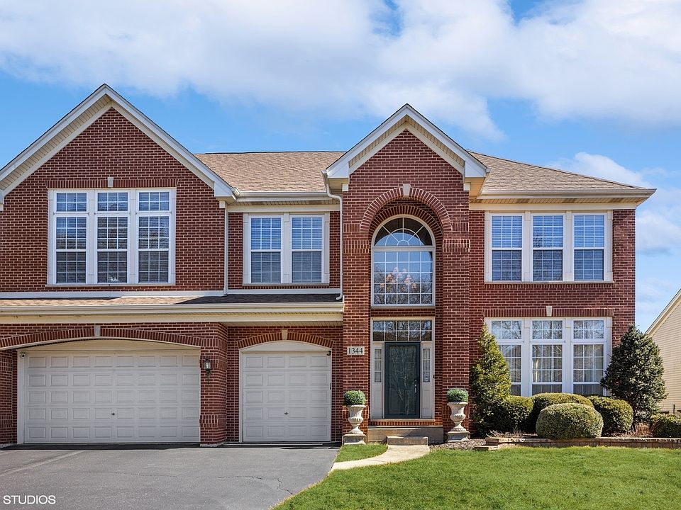 1st image of 1344 Palisades Dr