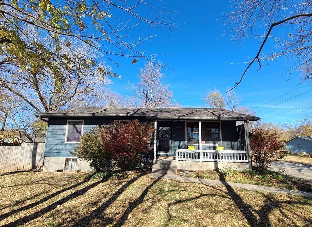 412 W St, KS 67456 Zillow