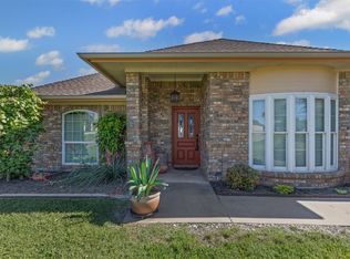 711 Aqua Vista Dr, Granbury, TX 76049