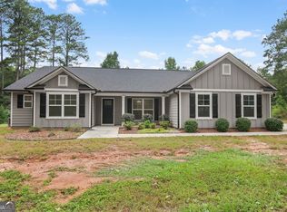 1788 Standing Rock Rd, Senoia, GA 30276